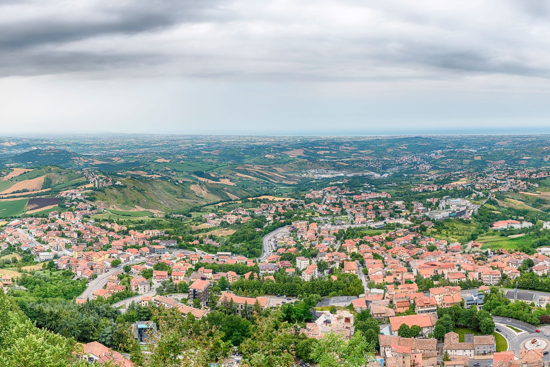 Blick auf die Stadt San Marino (Archivbild): Der Ministaat hat den Wassernotstand ausgerufen.