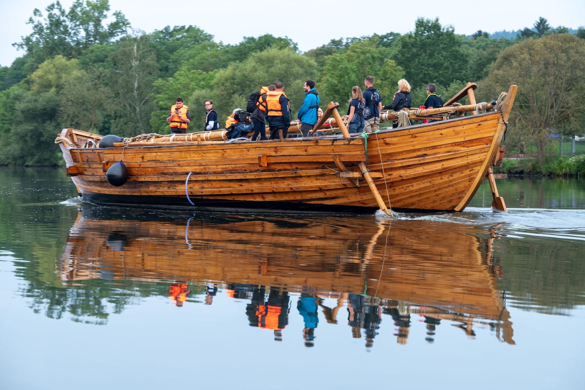 Antikes Römerschiff auf der Reise nach Cannes