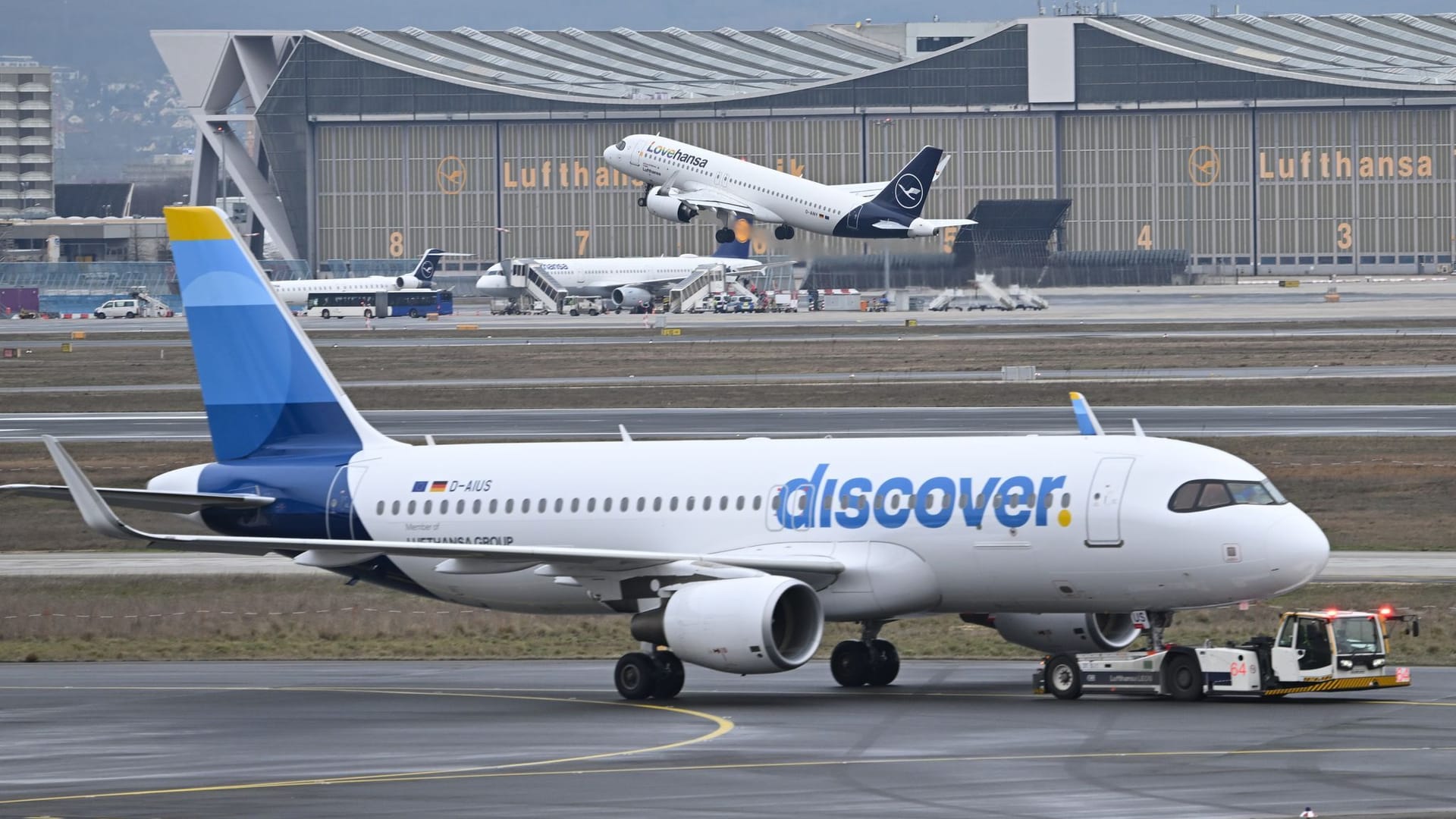 Billiger als die Mutter: Flugzeug der Lufthansa-Tochter Discover