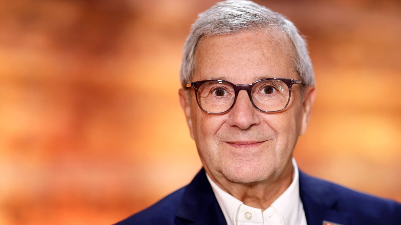 Jan Hofer: Der Moderator wird Ende August als Nachrichtensprecher bei RTL aufhören.