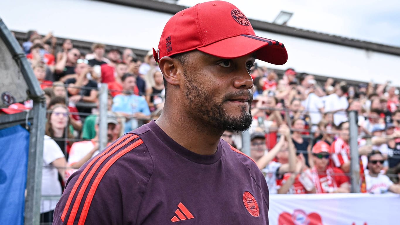 Erste Prüfung: Bayern-Trainer Vincent Kompany.