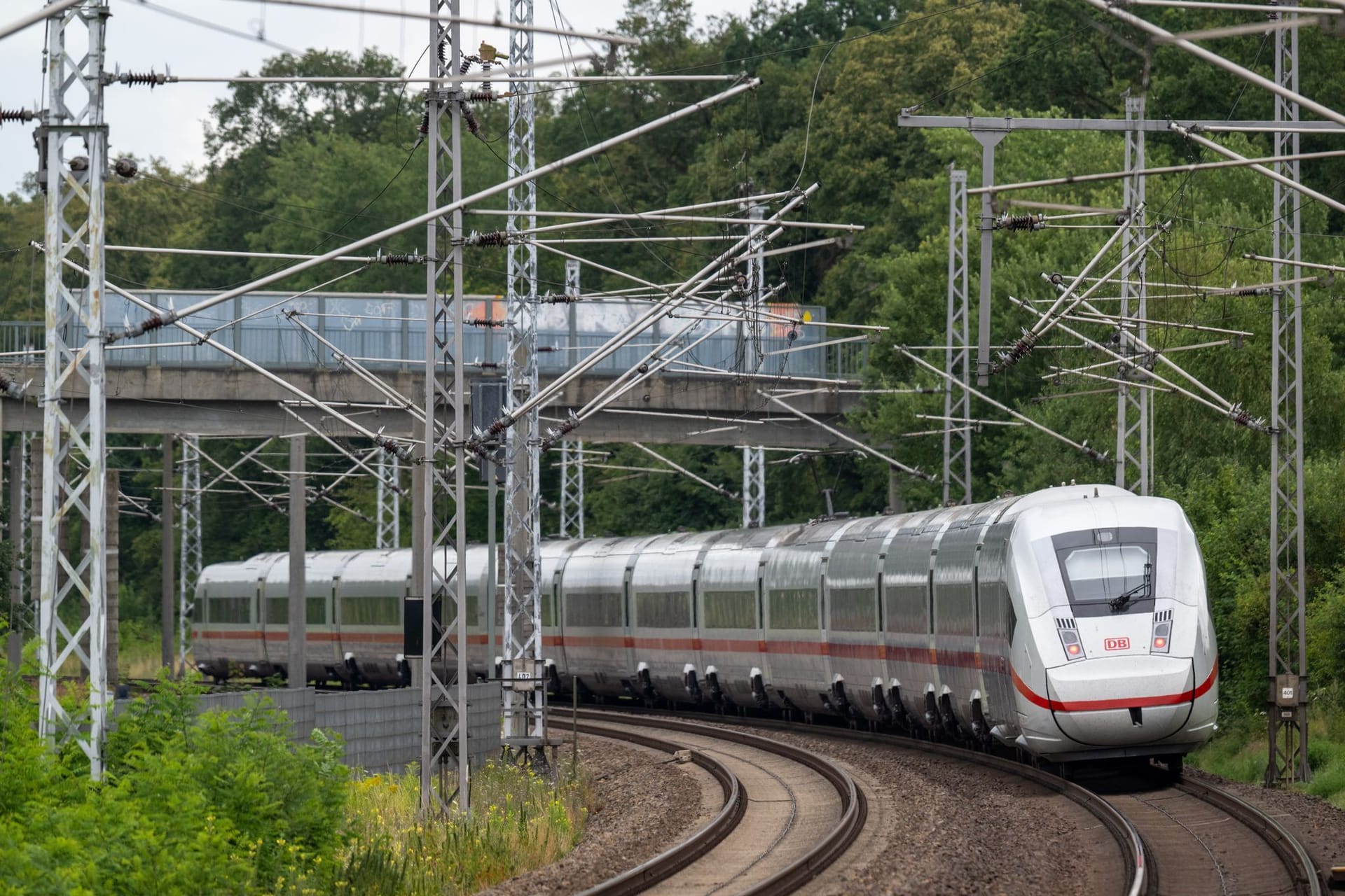 Die Generalsanierung der Strecke Hamburg-Berlin bereitete nach dem Ampel-Aus große Sorge.