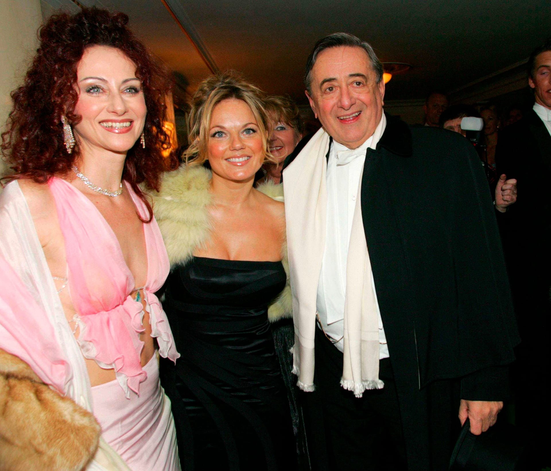 Christine Lugner, Geri Halliwell und Richard Lugner 2005 beim Wiener Opernball