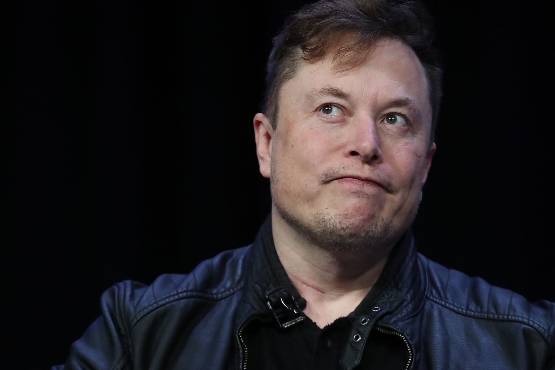 Elon Musk: Der 53-Jährige arbeitete offenbar für kurze Zeit in den USA ohne Erlaubnis.