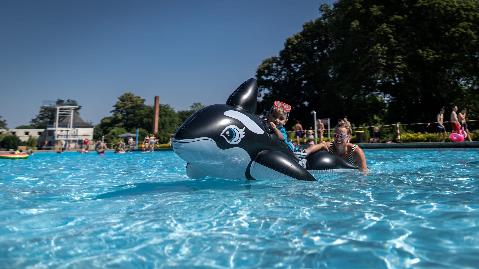 Sommer 2020 - Hitze und Corona - Besuch im Freibad Volkspark in Dortmund