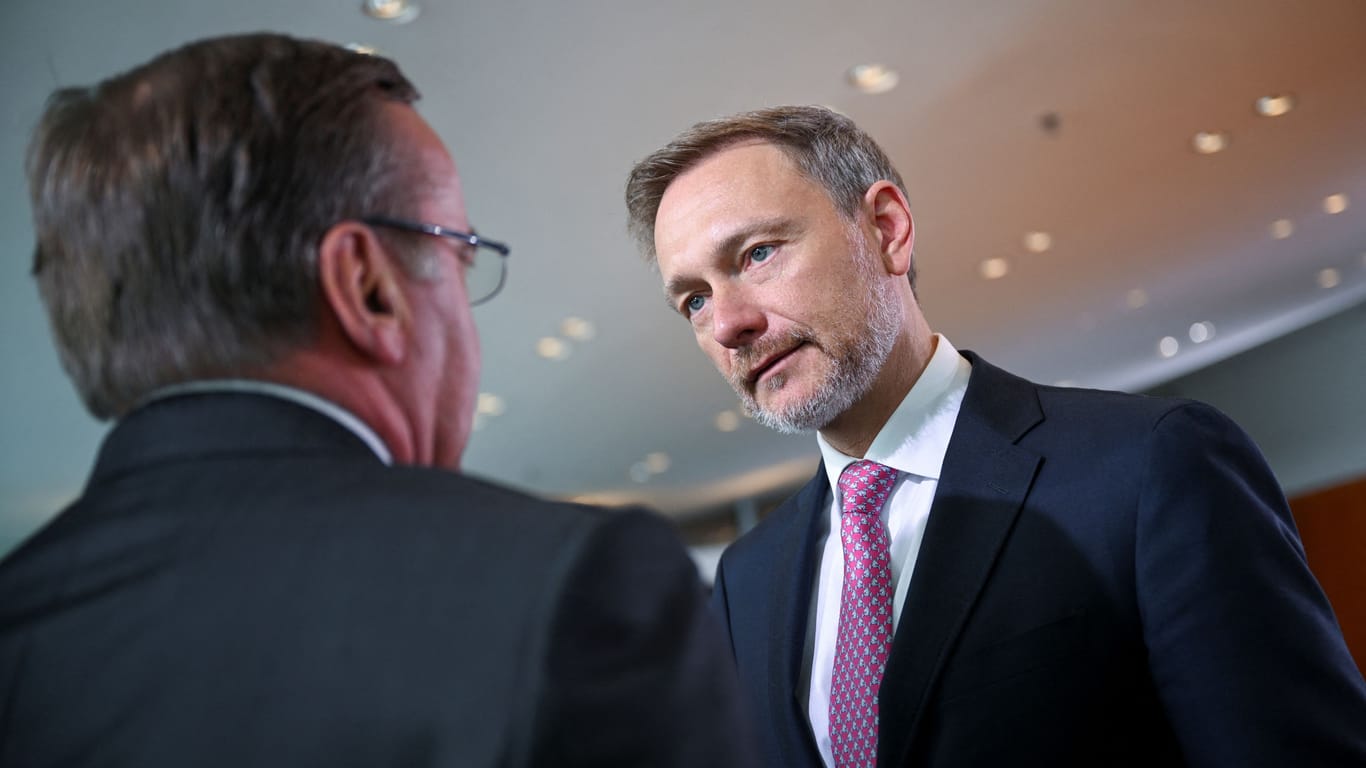 Schuldenbremse gegen Aufrüstung: Finanzminister Christian Lindner und Verteidigungsminister Boris Pistorius.