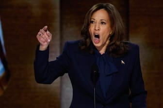 Ein Arbeitssieg in Chicago: Kamala Harris hat ihren vorerst wichtigsten Auftritt bestanden.