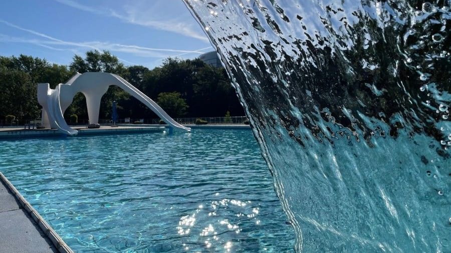 Das Essener Grugabad (Archivbild): Hier soll noch mindestens bis zum 8. September das Freibad geöffnet bleiben.