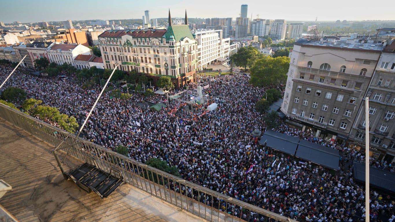 Protest gegen Lithiumabbau in Serbien