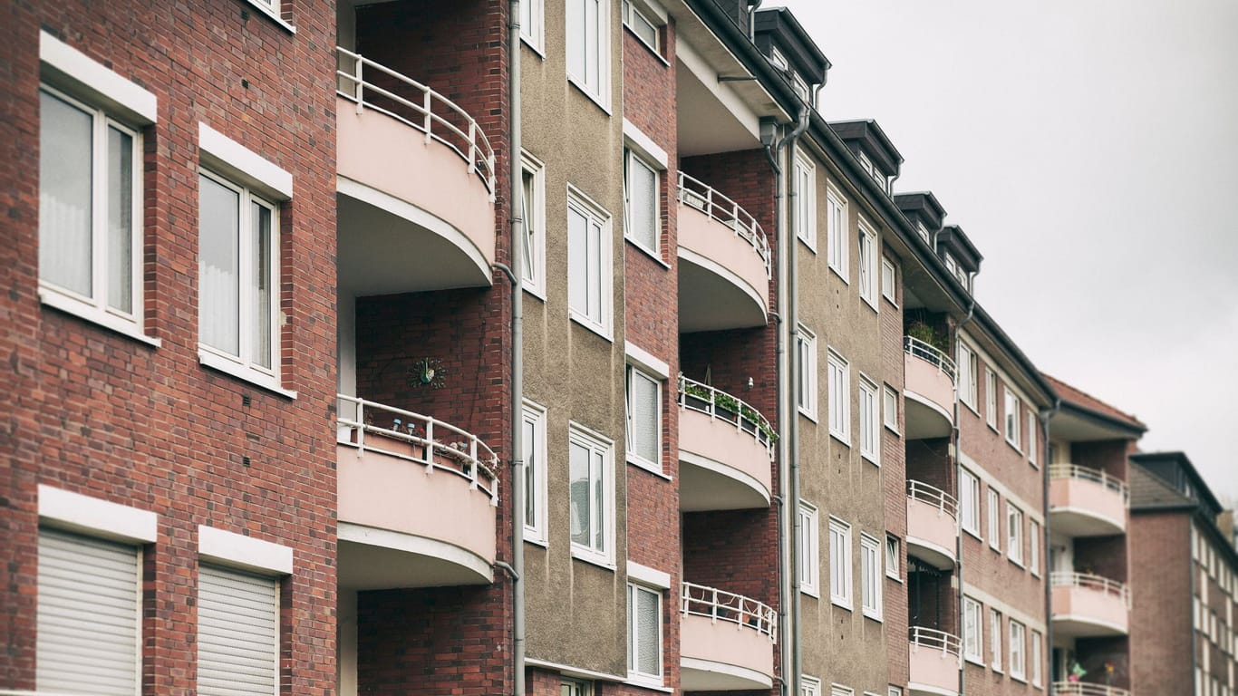 Typische unsanierte 60er-Jahre Häuser in Deutschland