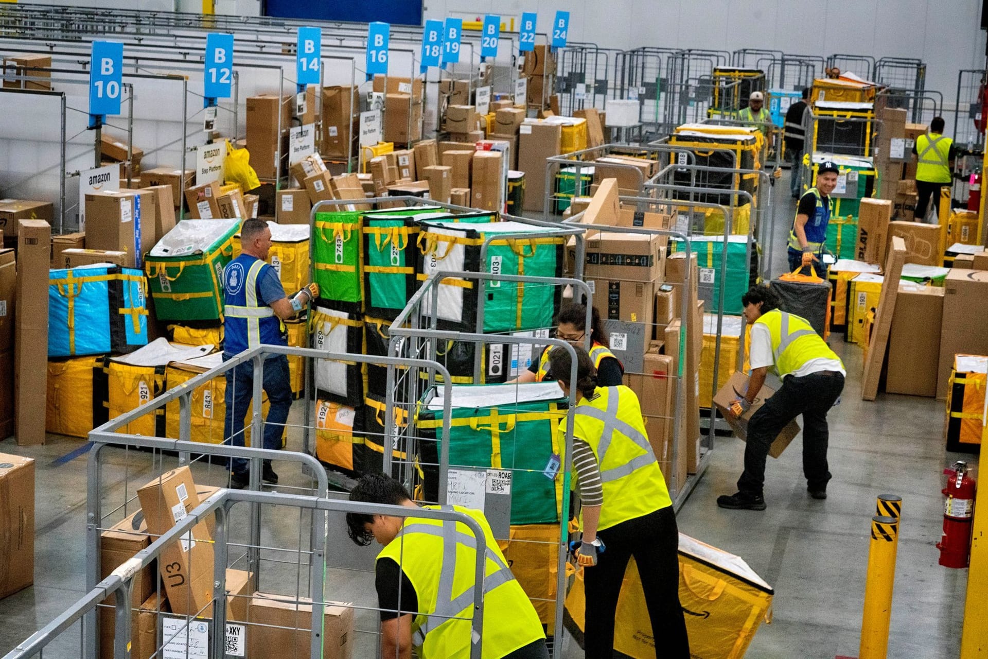 Versandvorbereitungen bei Amazon Versandvorbereitungen bei Amazon