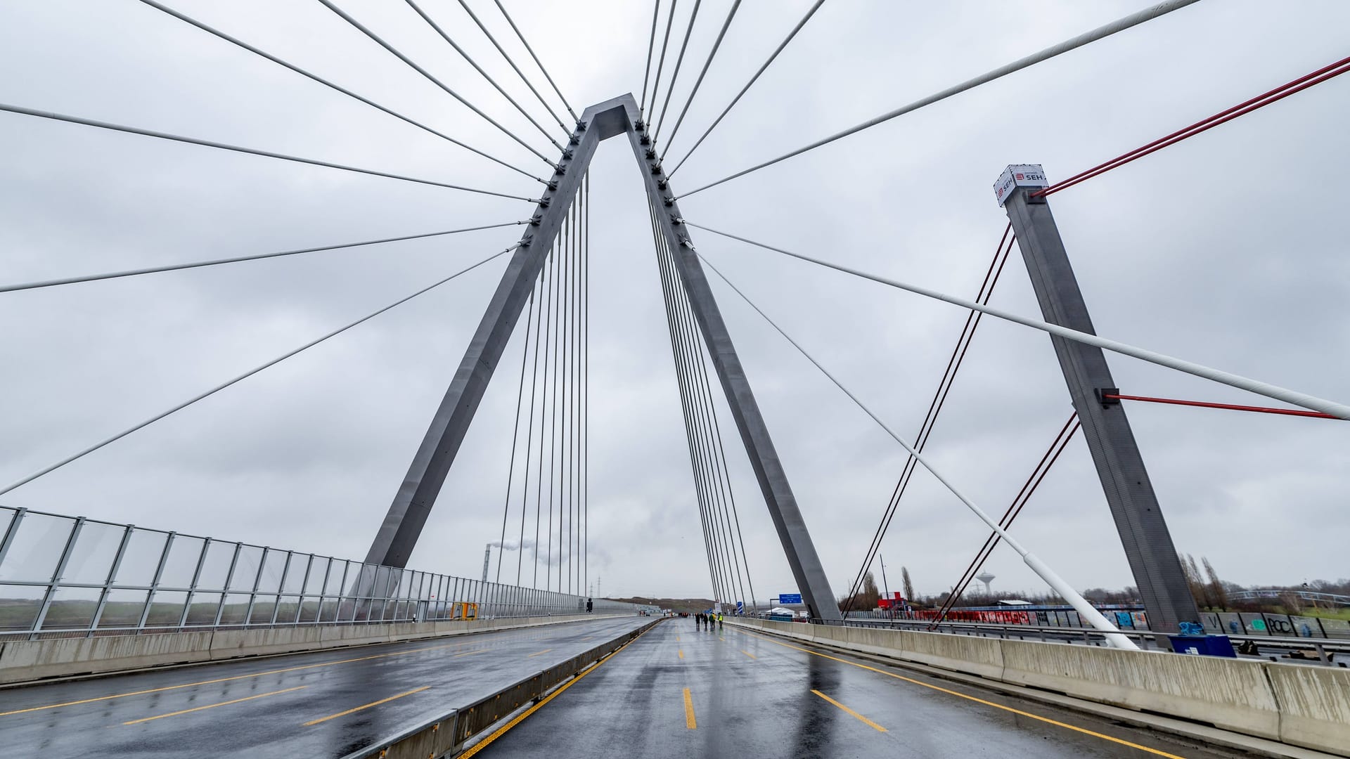 Neue Rheinbrücke zwischen Köln und Leverkusen (Archivfoto): Die Arbeiten sollen 2027 abgeschlossen sein.