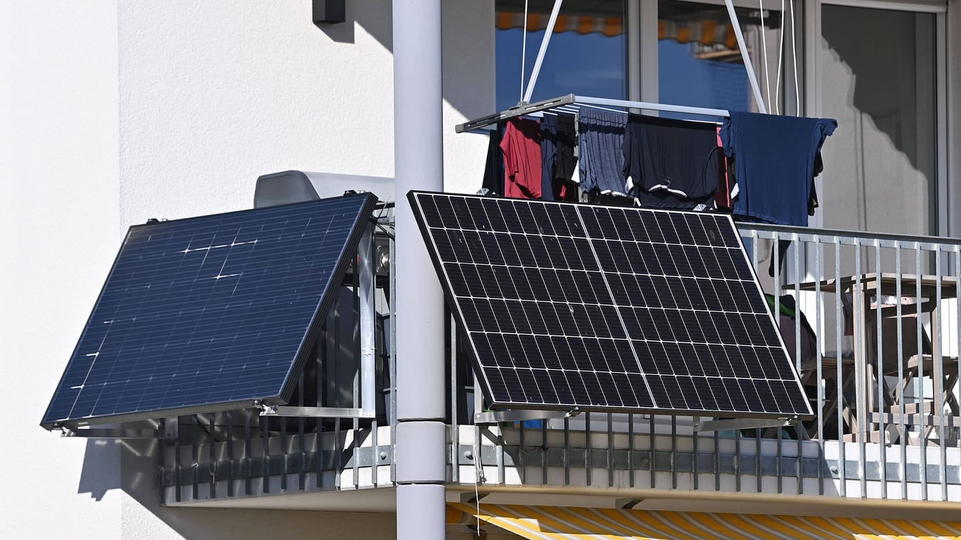 Balkonkraftwerk lieber prüfen: Anlagen von Ecoran könnten fehlerhaft sein. Der Hersteller warnt vor Gefahren.