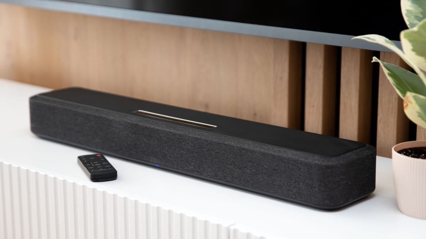 Soundbars im Test: Die Stiftung Warentest hat 21 neue Modelle geprüft.