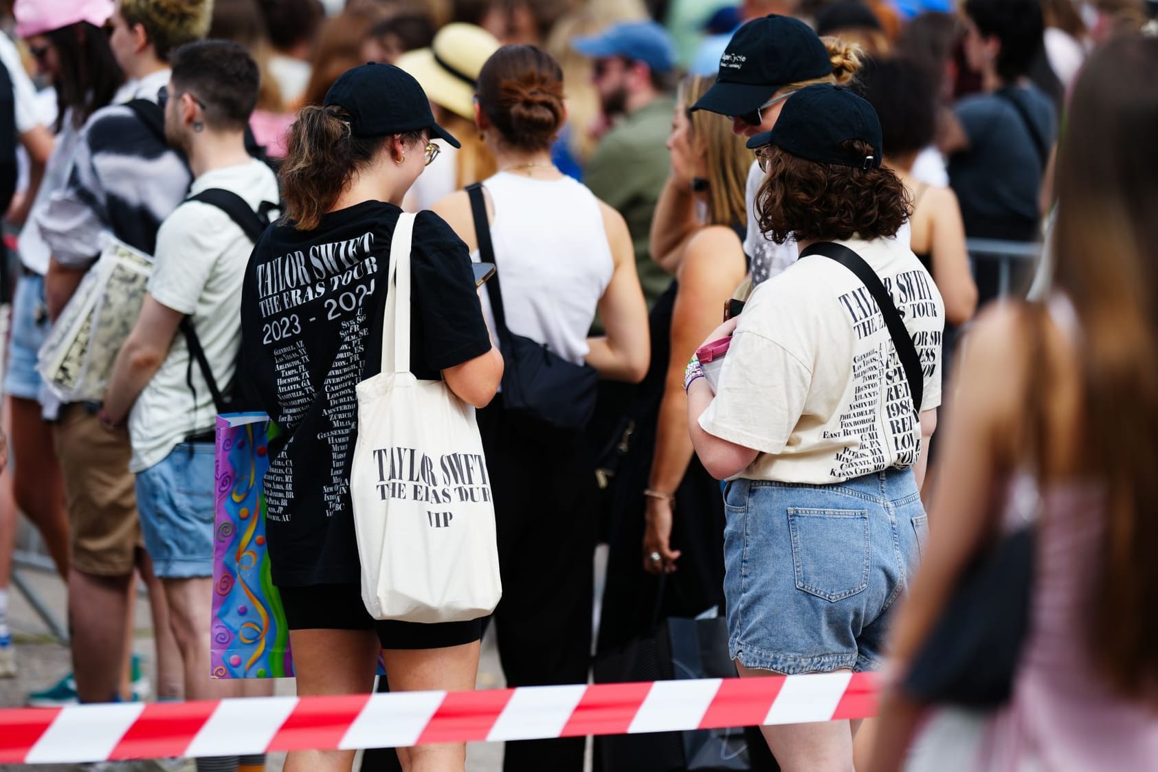 Taylor-Swift-Fans in Wien: Die Konzerte der US-Sängerin wurden wegen Terrorgefahr abgesagt.