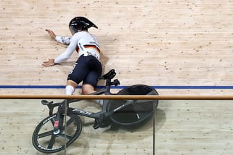 Luca Spiegel auf der Bahn: Der deutsche Athlet stürzte im Finale des Keirin-Wettbewerbs.