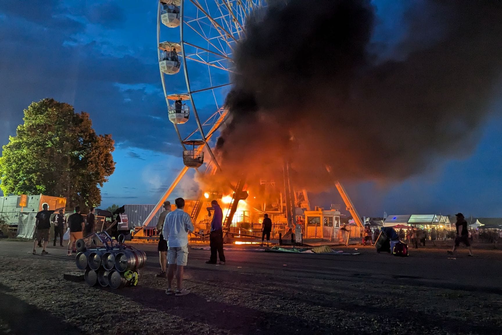 Highfield Festival - Riesenrad brennt