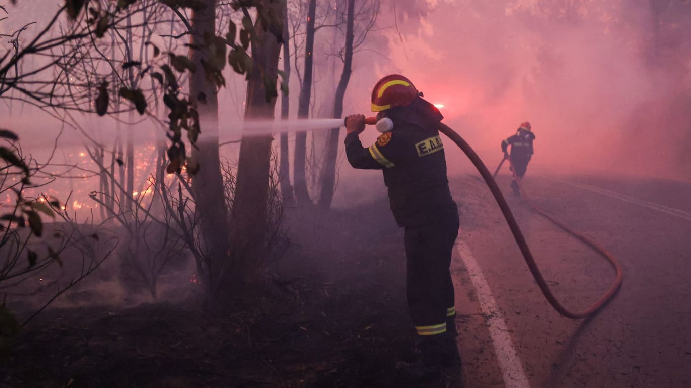 EUROPE-WEATHER/GREECE-WILDFIRE