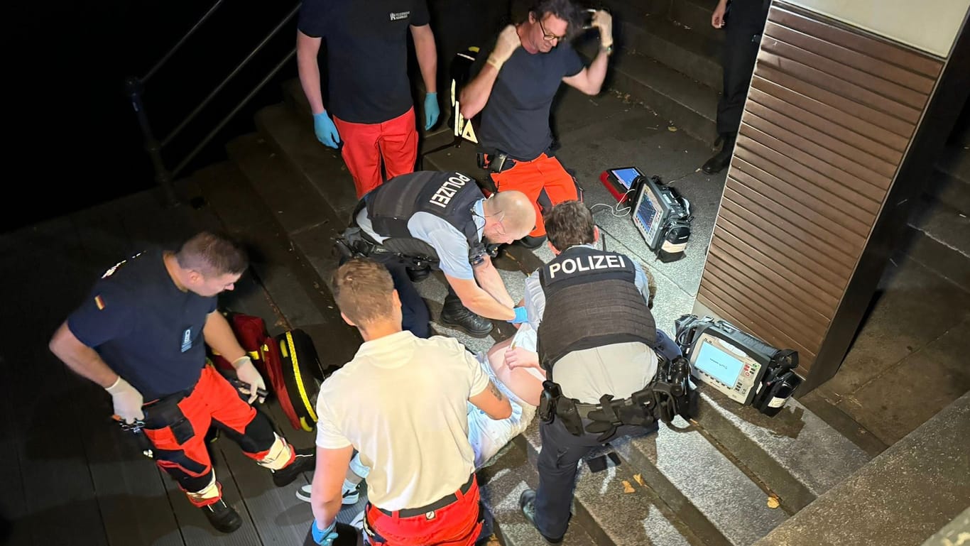 Einsatz am Jungfernstieg: Am Donnerstagabend gab es eine Auseinandersetzung zwischen zwei Gruppen.