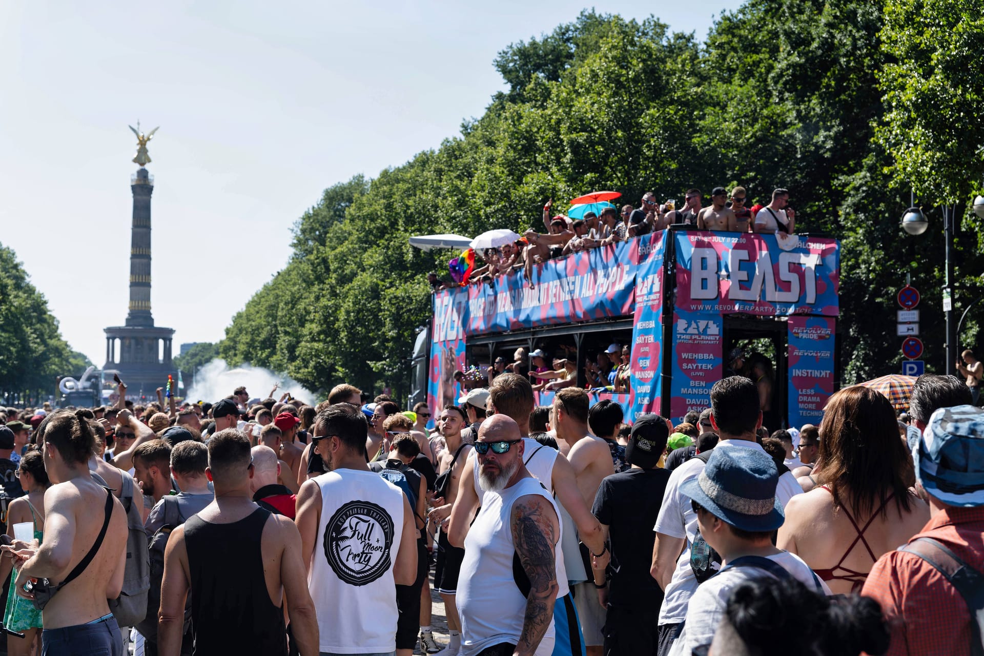 "Rave The Planet" (Archivbild): In der Hauptstadt kommt es am Wochenende zu Straßensperrungen wegen der Veranstaltung.