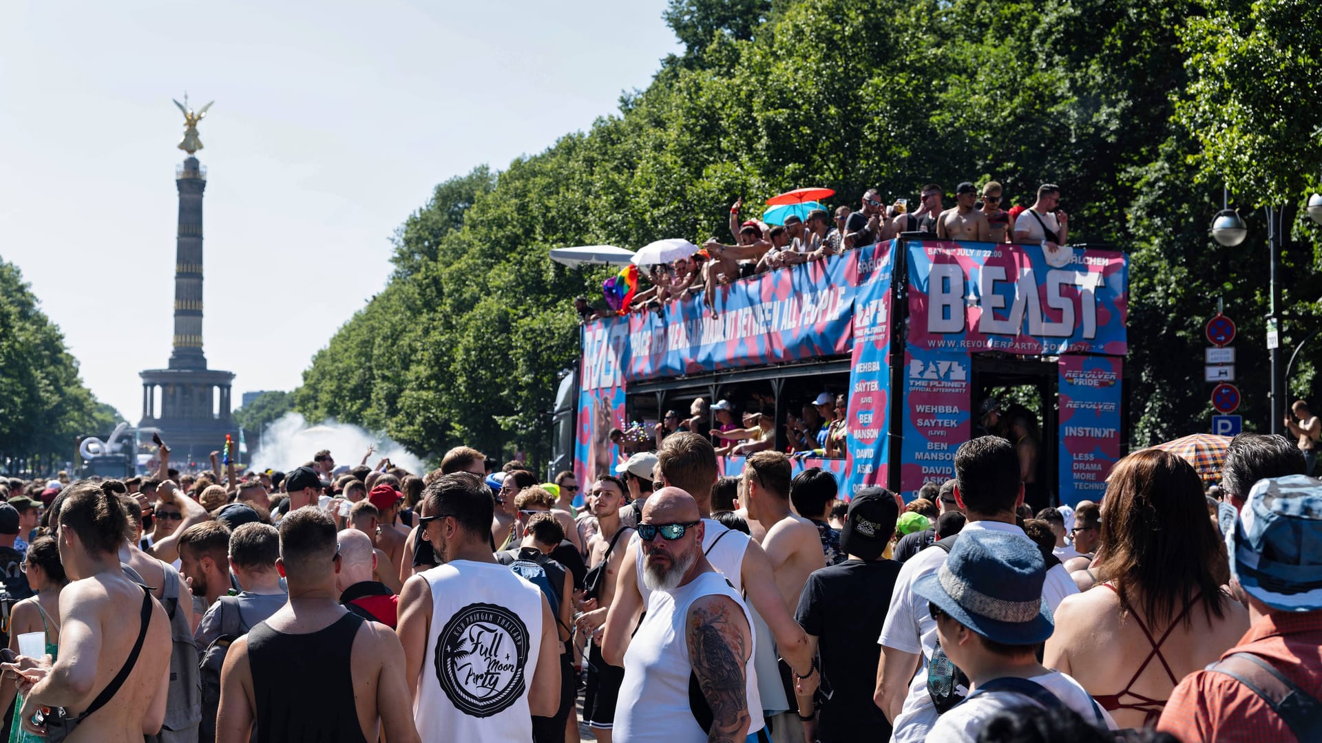 "Rave The Planet" (Archivbild): In der Hauptstadt kommt es am Wochenende zu Straßensperrungen wegen der Veranstaltung.
