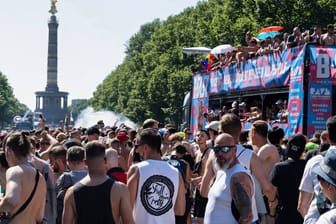 "Rave The Planet" (Archivbild): In der Hauptstadt kommt es am Wochenende zu Straßensperrungen wegen der Veranstaltung.