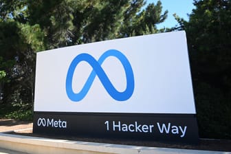 Menlo Park, California, USA - July 28, 2023: Meta logo sign near Meta Platforms headquarters on 1 Hacker Way.