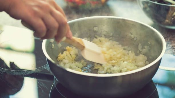 Steckt voller Nährstoffe: Viele Menschen lieben Knoblauch, doch nicht jeder verträgt ihn.