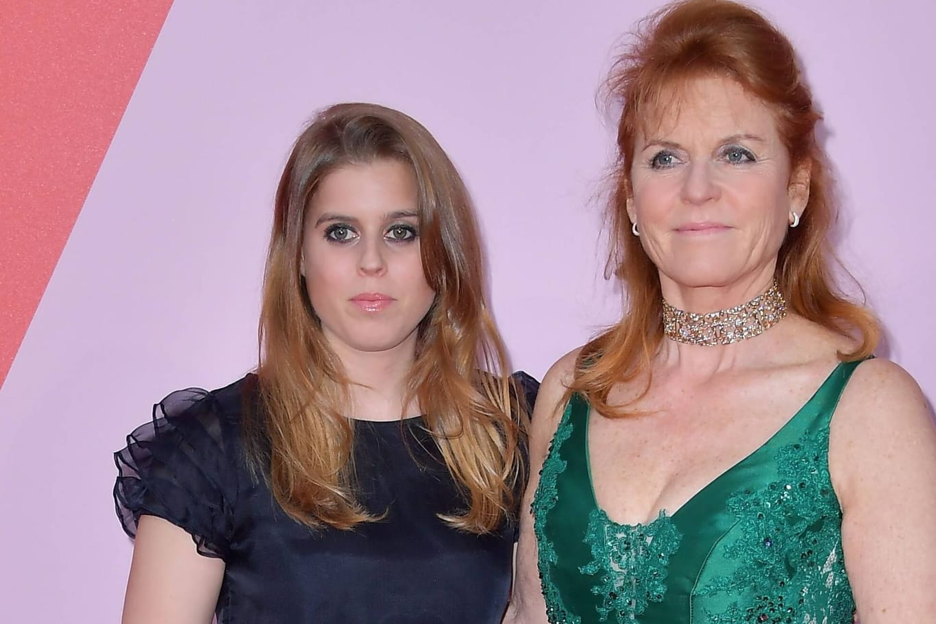 Sarah Ferguson und Prinzessin Eugenie: Mutter und Tochter drücken ihre Trauer bei Instagram aus.