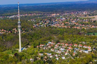 Luftaufnahme von Dresden-Pappritz mit dem Fernsehturm: