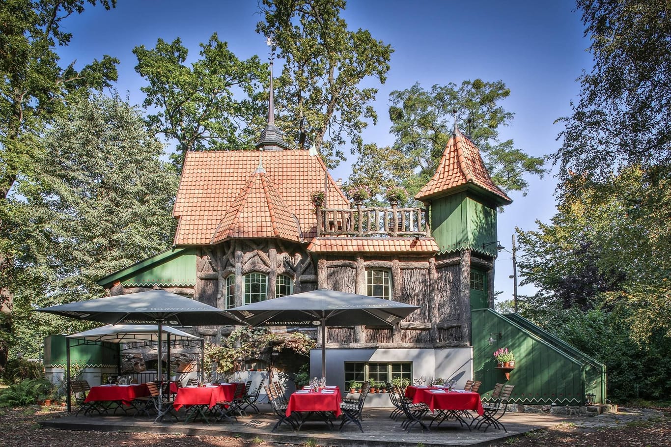 "Edmonds Hexenhaus": Das Restaurant ist eine Attraktion in Falkensee.