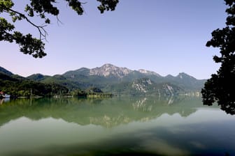 Der Kochelsee (Symbolfoto): Hier fanden Paddler eine 62-Jährige.