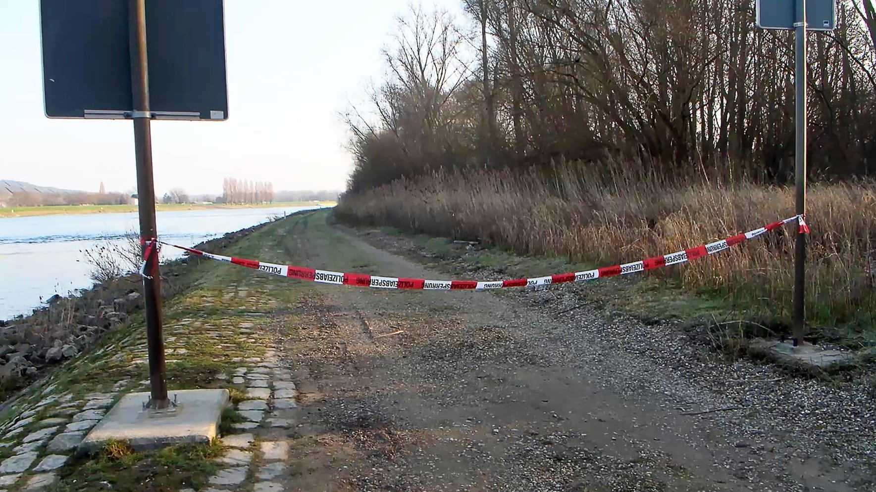 Leiche einer Frau am Rhein gefunden