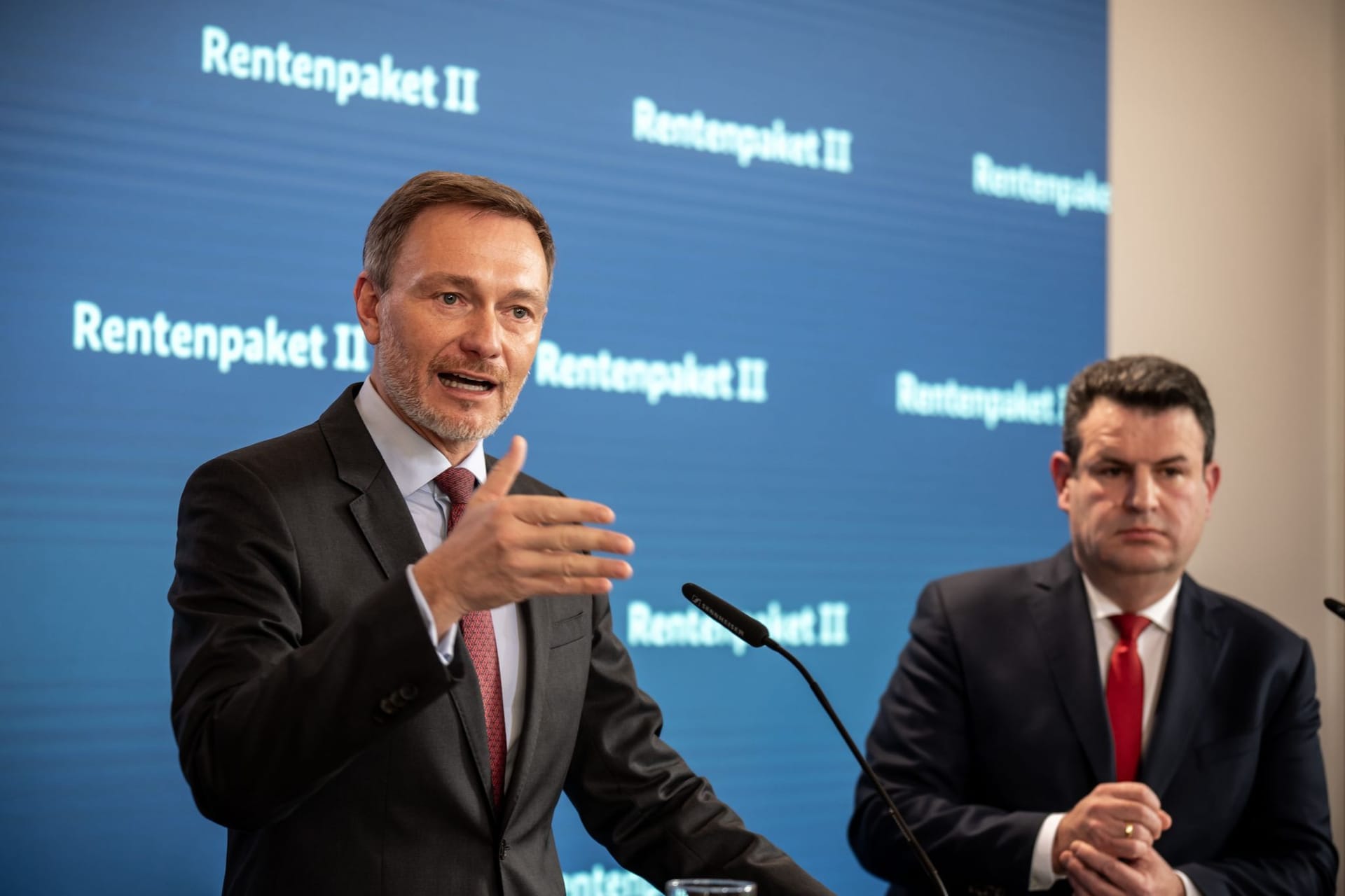 Finanzminister Lindner (l.) und Sozialminister Heil