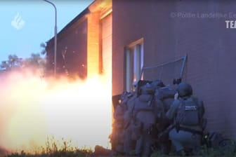 Zugriff (Archivfoto): Die niederländische Polizei hebt ein Versteck der sogenannten Mocro-Mafia aus.