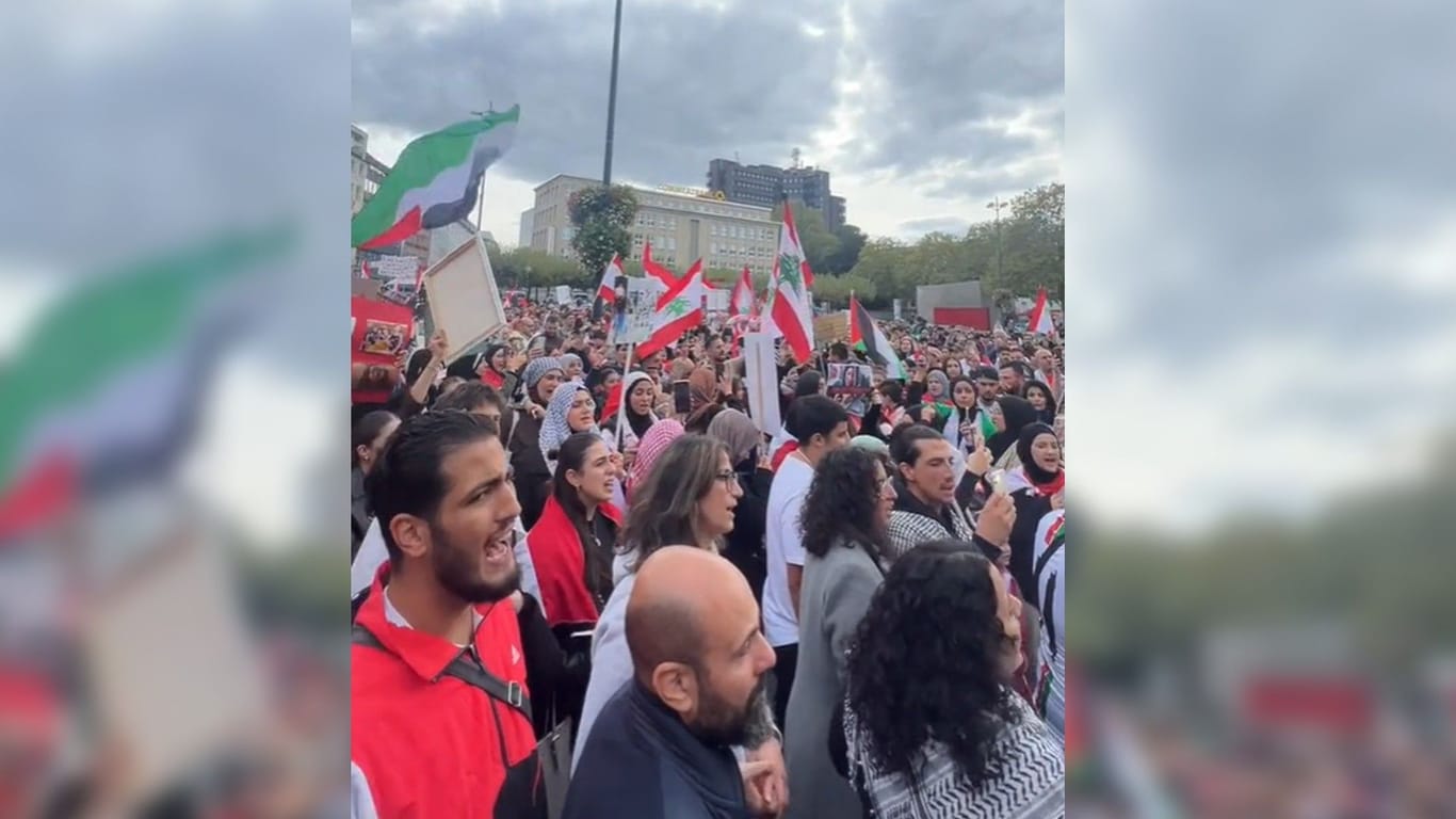 Pro-palästinensische Demonstranten auf dem Hansaplatz: "Freiheit für Libanon."