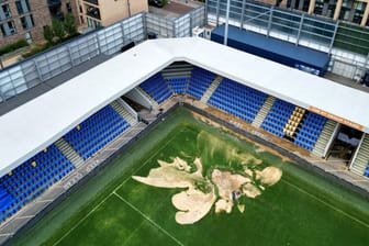 Vorerst geschlossen: Das Stadion des AFC Wimbledon wurde durch heftige Regenfälle und Überschwemmungen in Mitleidenschaft gezogen.