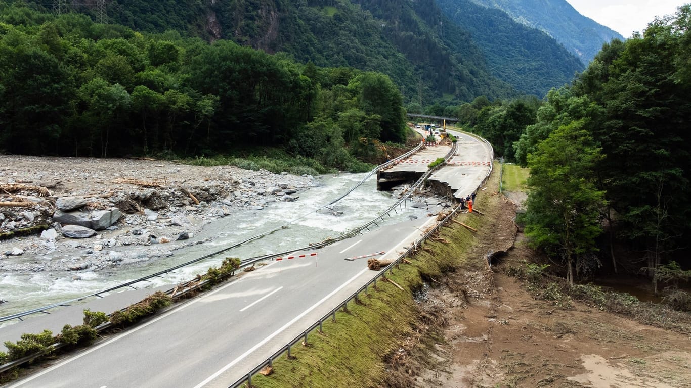 A13 in der Schweiz wieder hergestellt