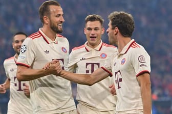 Torrausch: Harry Kane, Joshua Kimmich und Thomas Müller (v. li.) feiern gegen Zagreb.