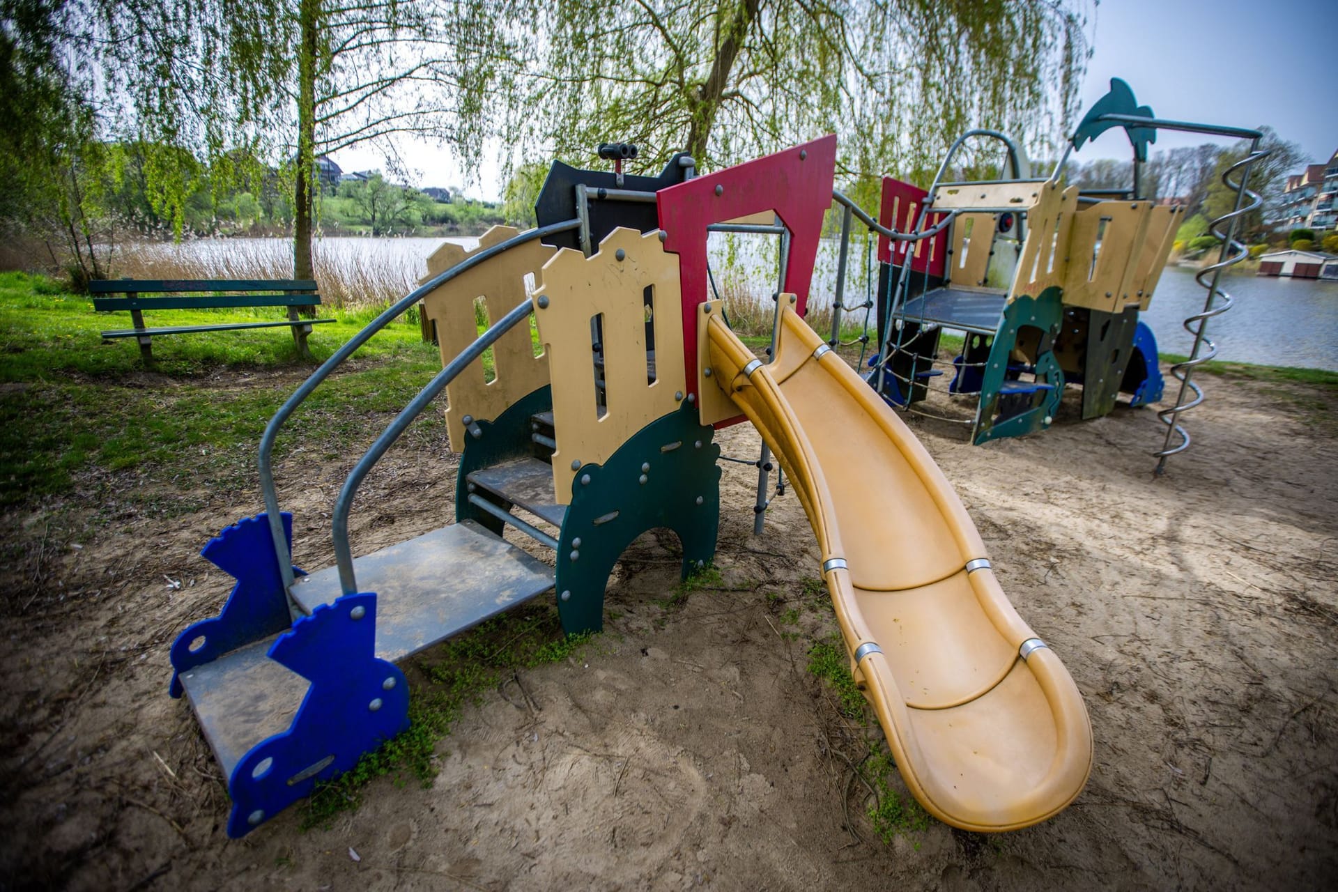 Spielplatz am See