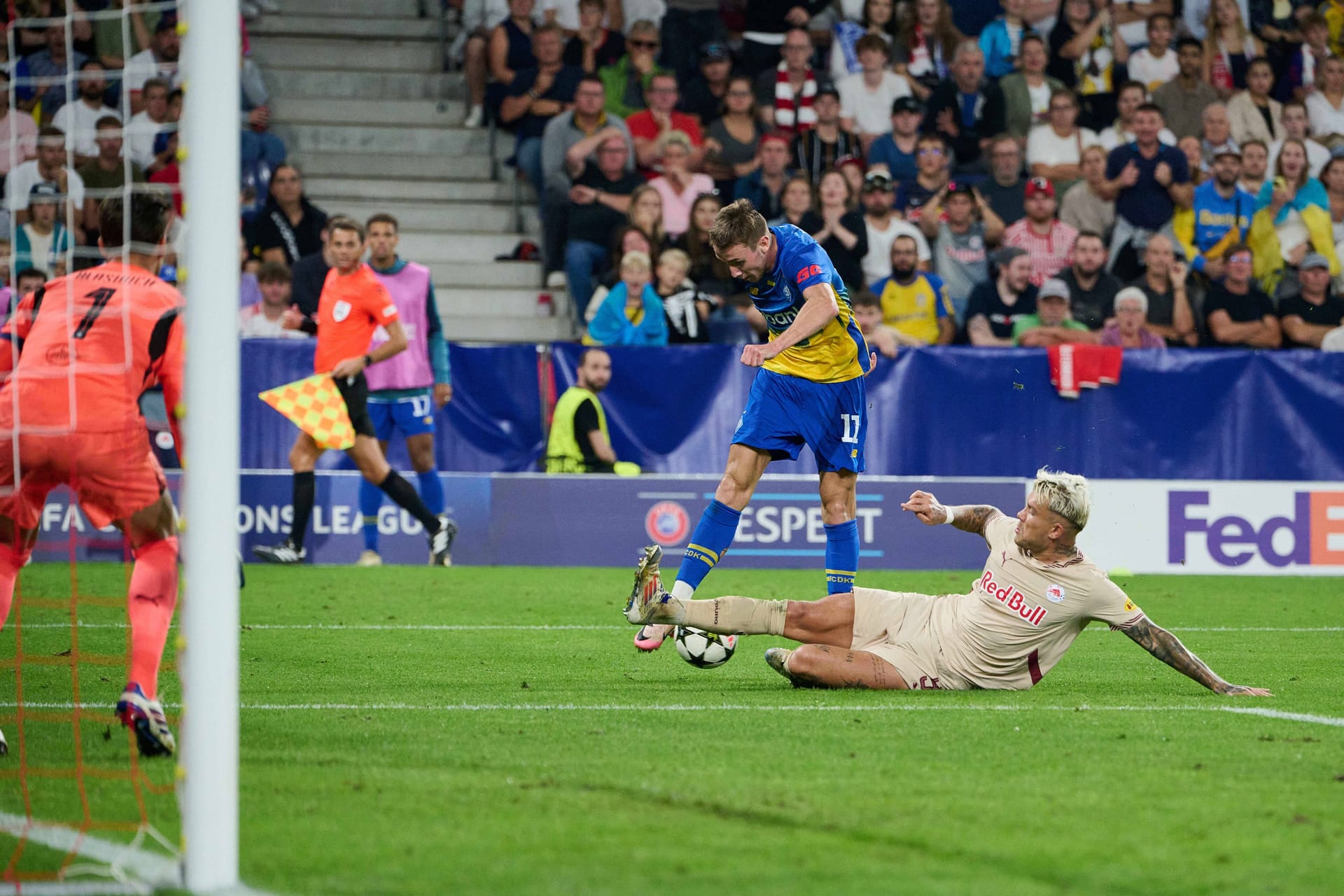 Kiews Vladyslav Vanat bei der Torchance gegen RB Salzburg in der Champions-League-Qualifikation im August (Archivfoto).