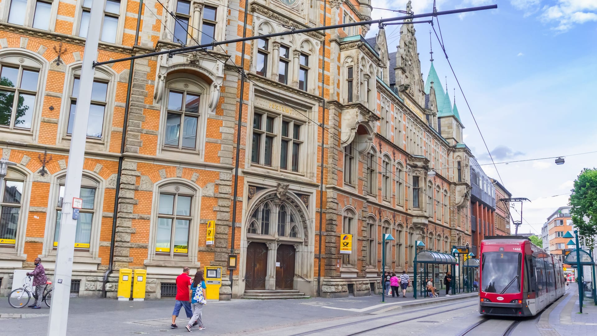 Public transport at the post office of Braunschweig