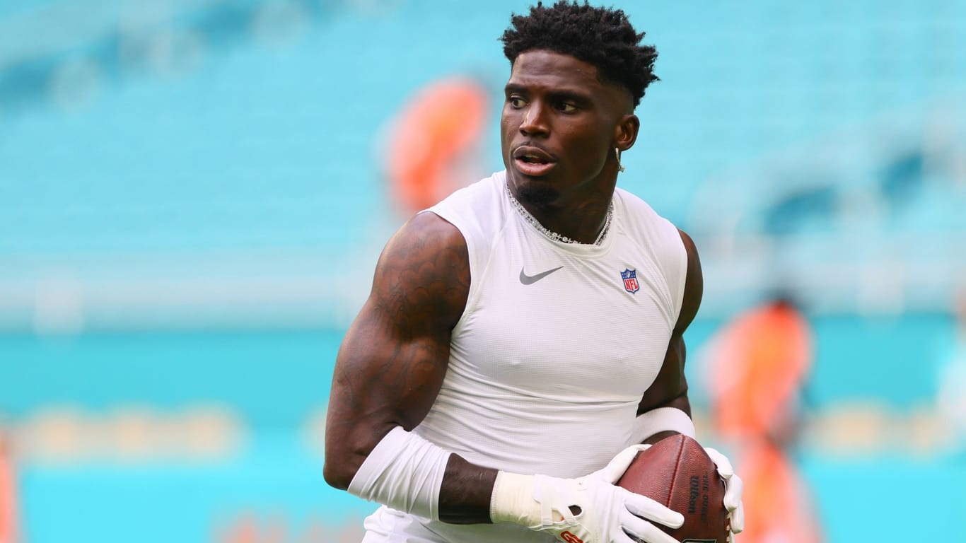 Tyreek Hill in der Saisonvorbereitung mit Miami: Seit 2022 spielt der Wide Receiver für die Dolphins.