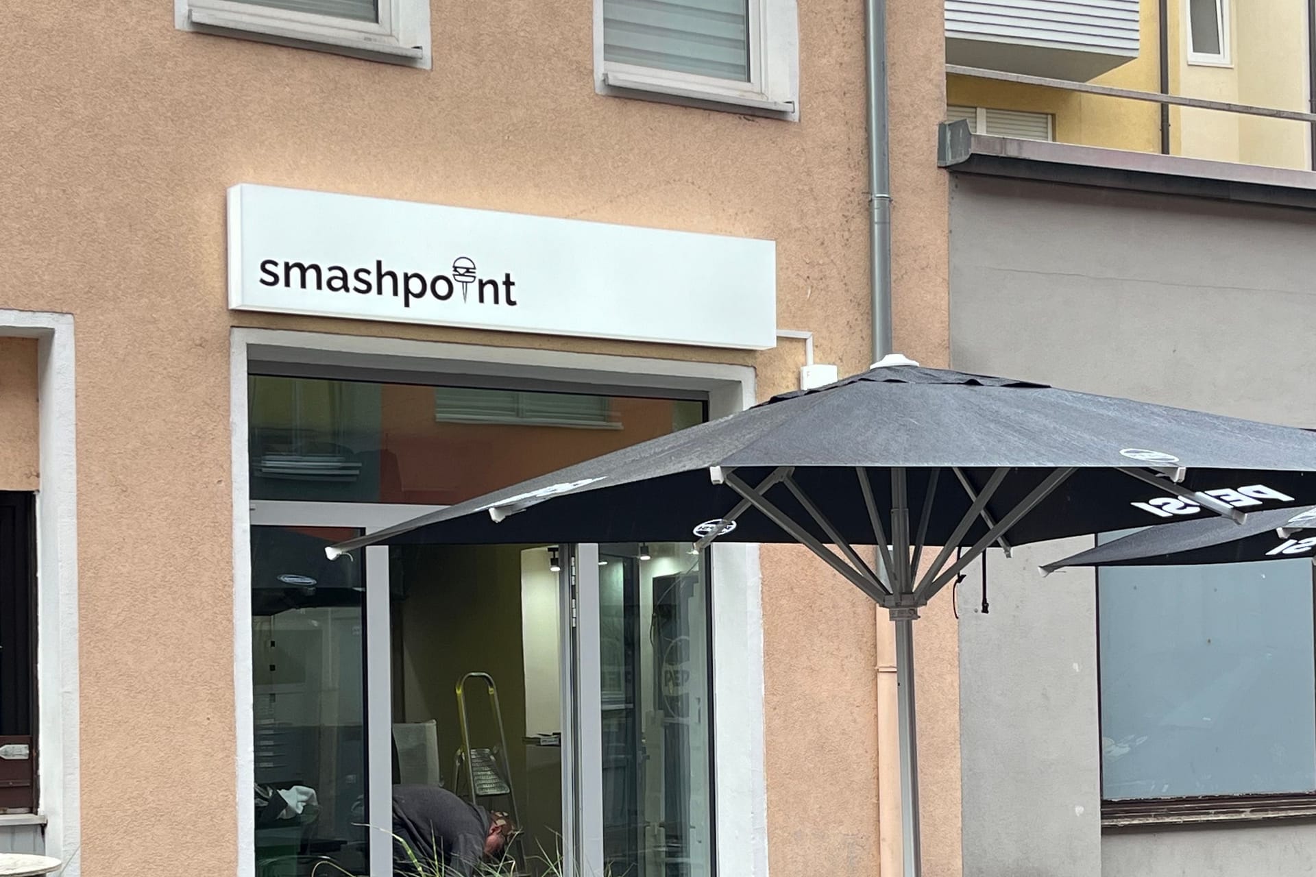 Gerade wird noch renoviert in dem kleinen Laden in der Brunnengasse: In einer guten Woche soll er eröffnen.