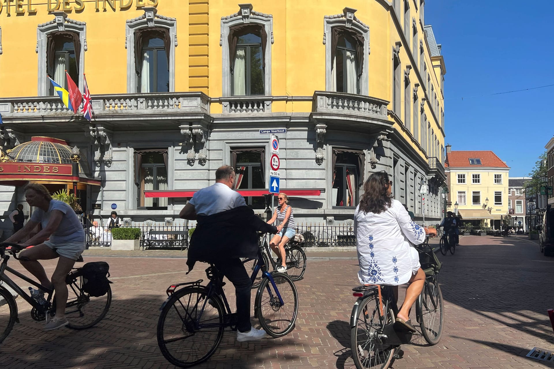 Will bis 2030 klimaneutral werden: Den Haag (Niederlande) verbietet Werbung für Verbrennerautos.