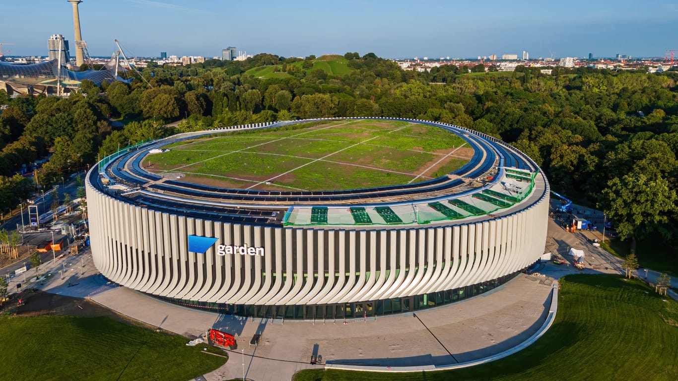 Luftaufnahme des SAP Garden: Das Dach der Arena ist begrünt.