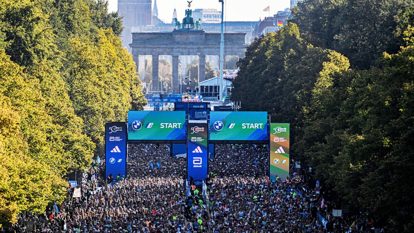 Start am Brandenburger Tor: Der Berlin-Marathon 2024 hat einen neue Bestmarke aufgestellt.