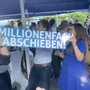 Wahl in Brandenburg: Polizei ermittelt wegen Abschiebe-Song bei AfD-Party