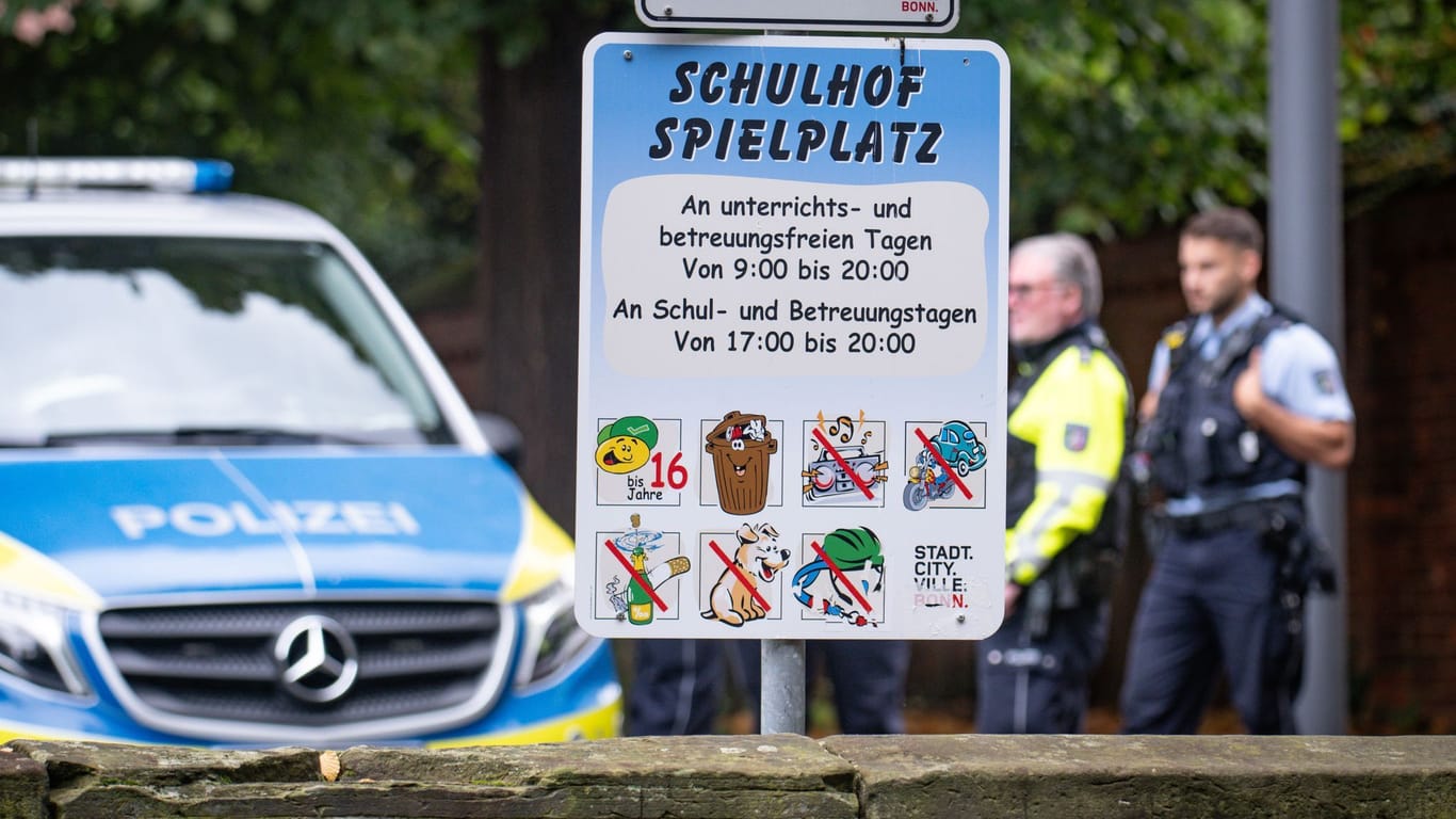 Polizeieinsatz nach Drohmail an Bonner Schule