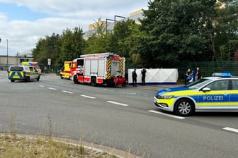 Die Polizei hat den Bereich abgesperrt.